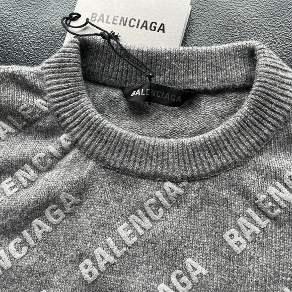 NWT Balenciaga Crewneck Pullover Sweater Heather Grey Cashmere Knit  Mini Logo - Picture 4 of 7